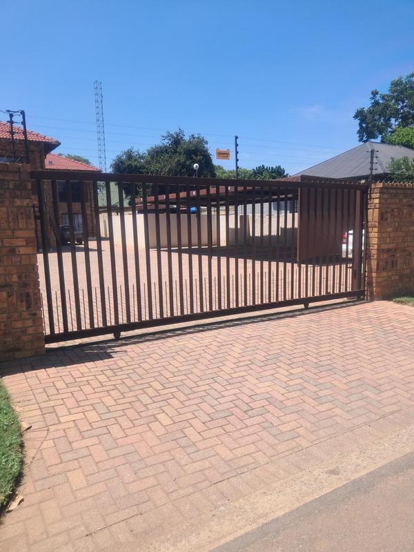 2 Bedroom Property for Sale in Rustenburg Central North West